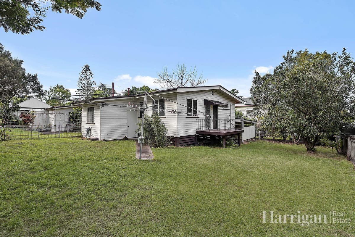 84 Broughton Road, Kedron