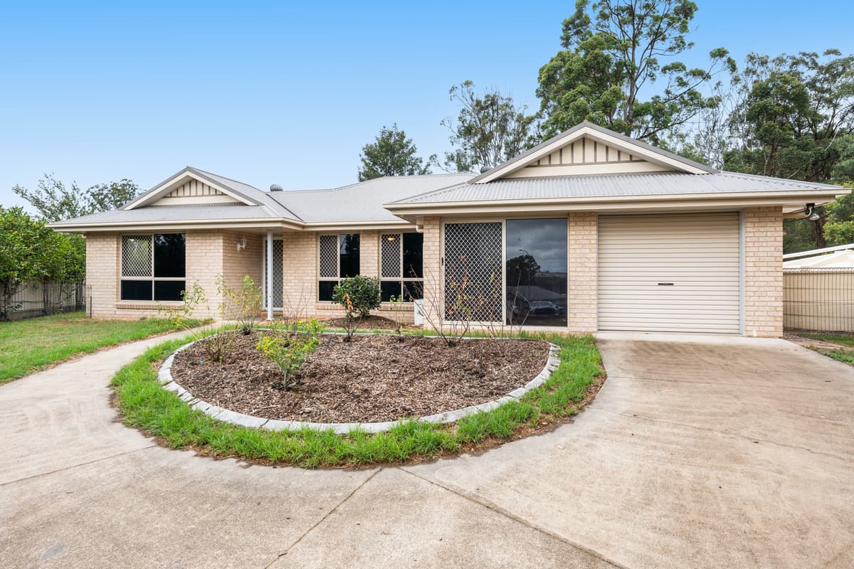 8 Jackson Court, Crows Nest