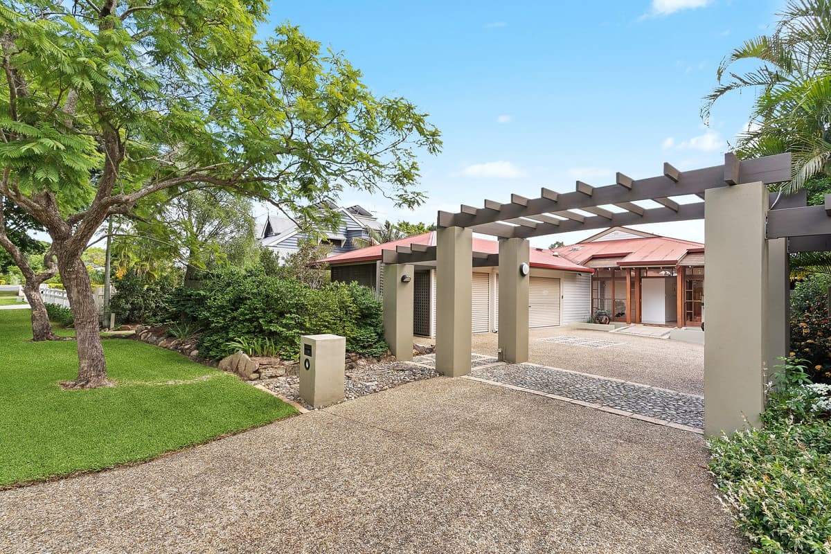 14 Thalia Court, Corinda