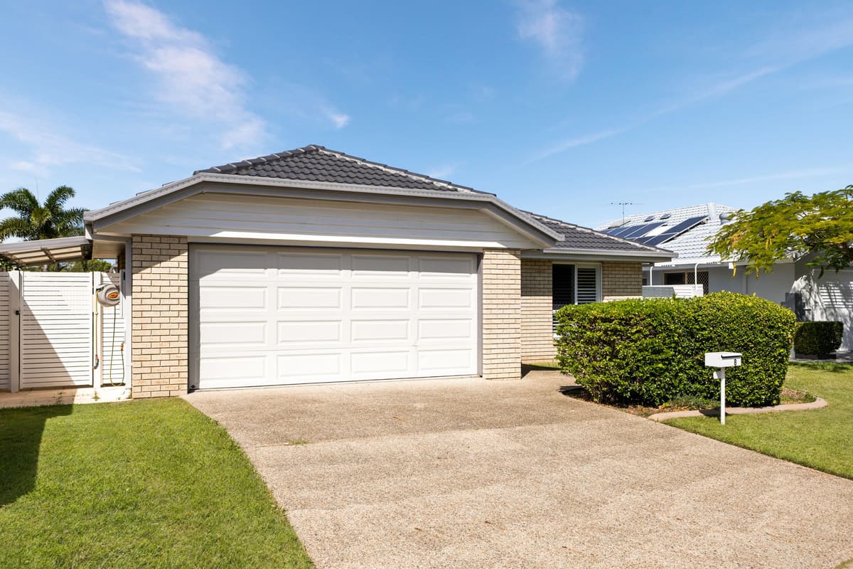 8 Strand Court, Kippa-Ring