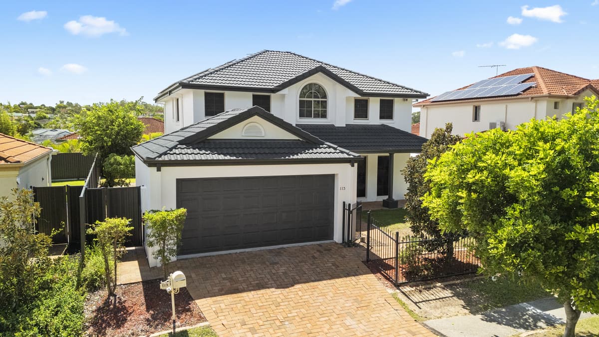 113 Bordeaux Street, Eight Mile Plains