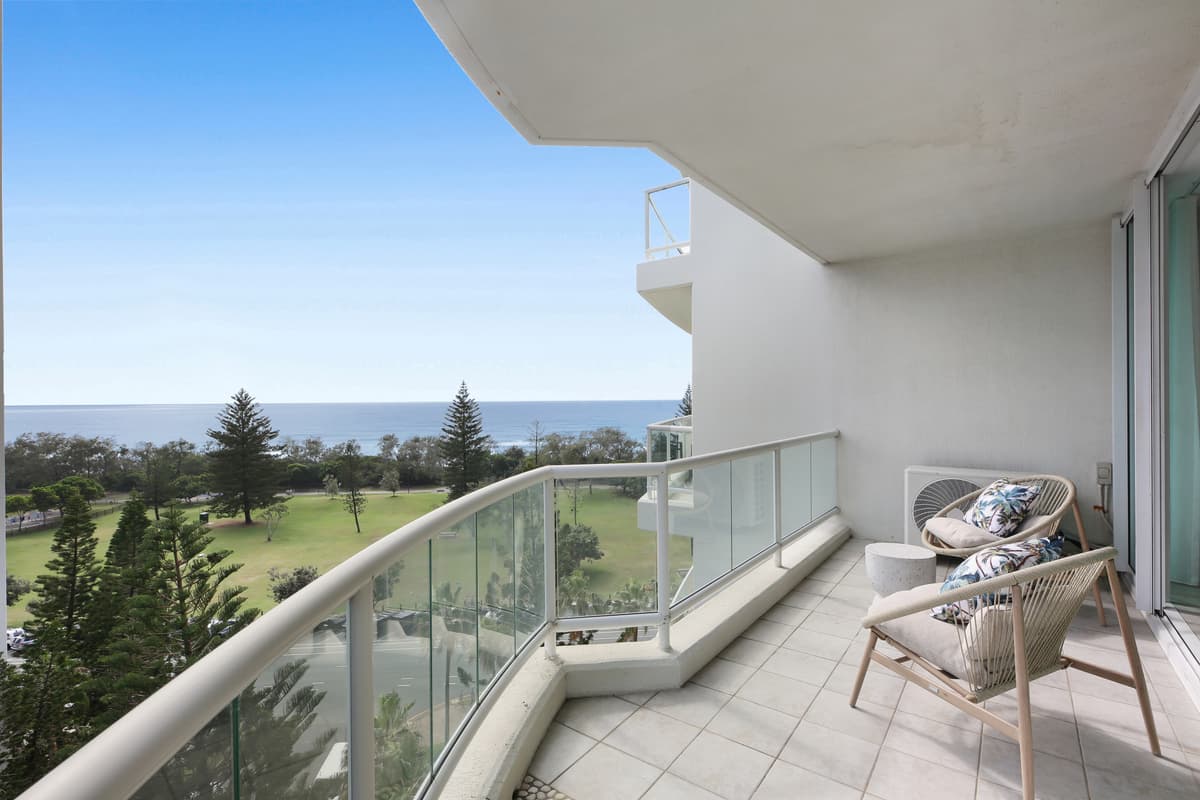 44/177 Old Burleigh Road, Broadbeach