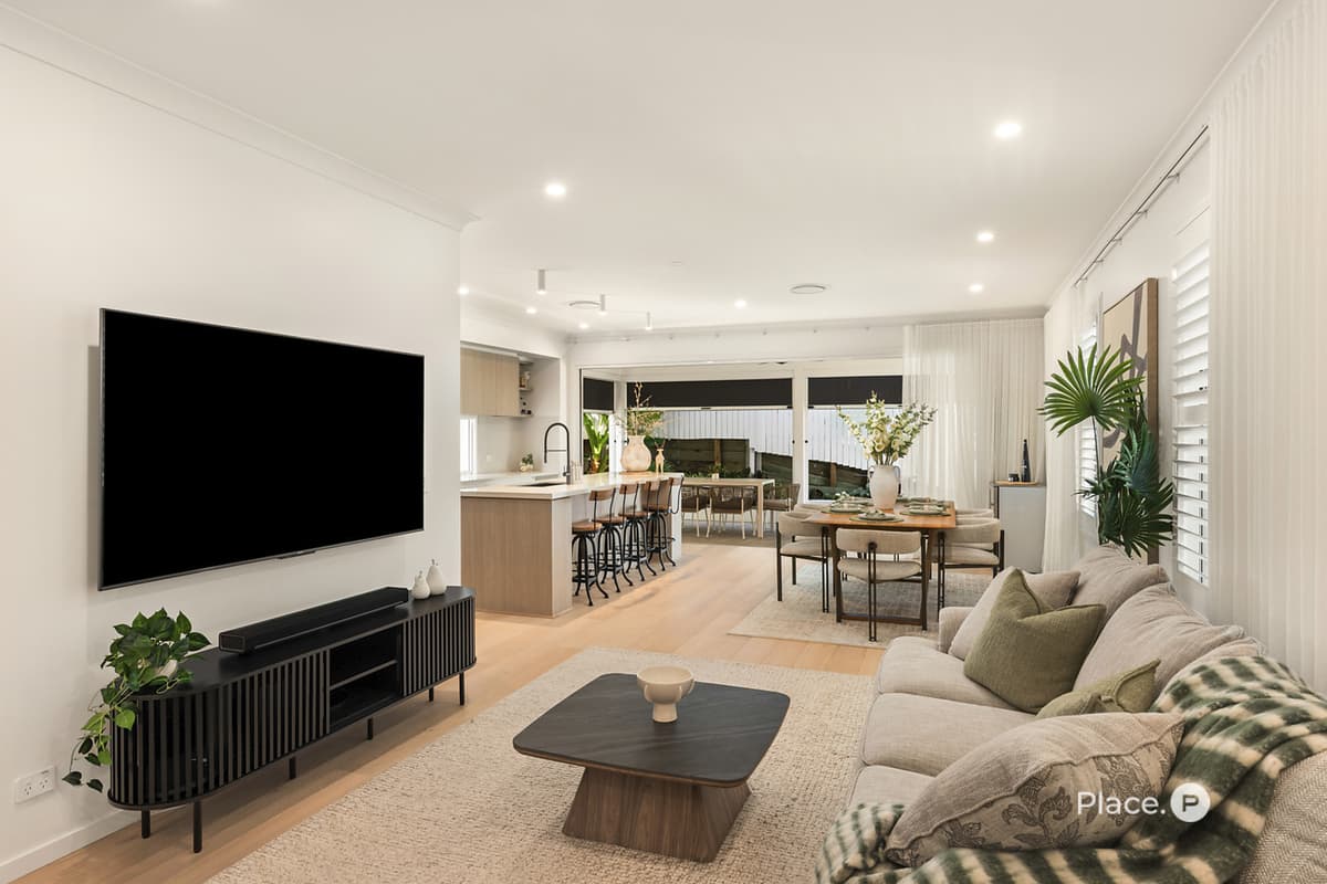 6 Horsington Street, Morningside