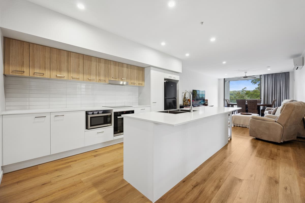 403/5 Spring Street, Sippy Downs