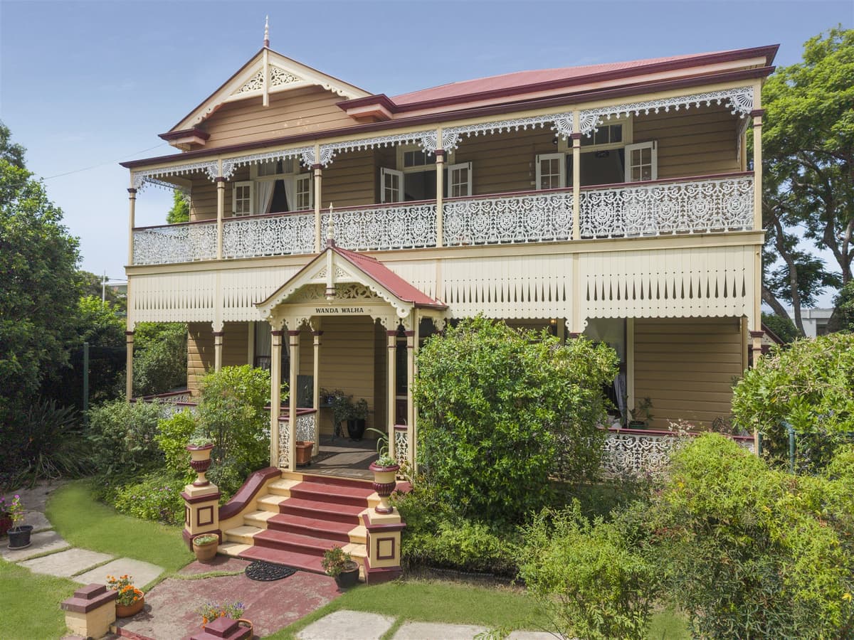 15 Gray Road, West End