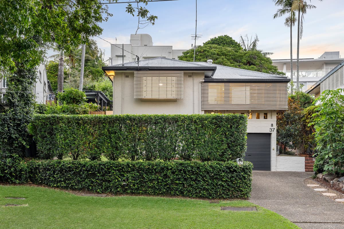 37 The Esplanade, St Lucia