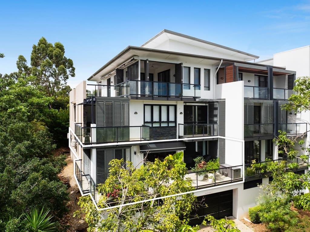 18/310 Easthill Drive, Robina