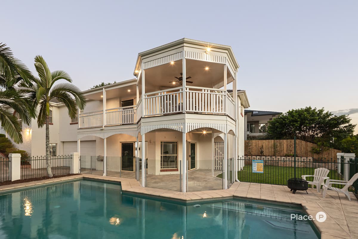 58 Saint Andrews Crescent, Carindale