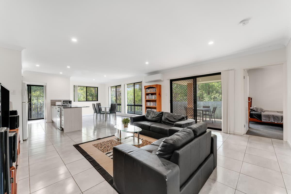 6 Essington Mews, Leichhardt