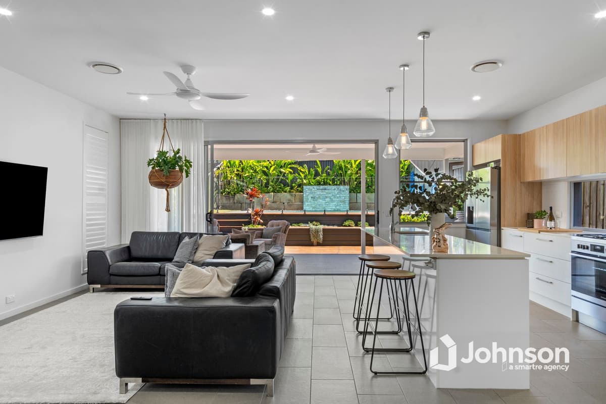 31 Kamarin Street, Manly West