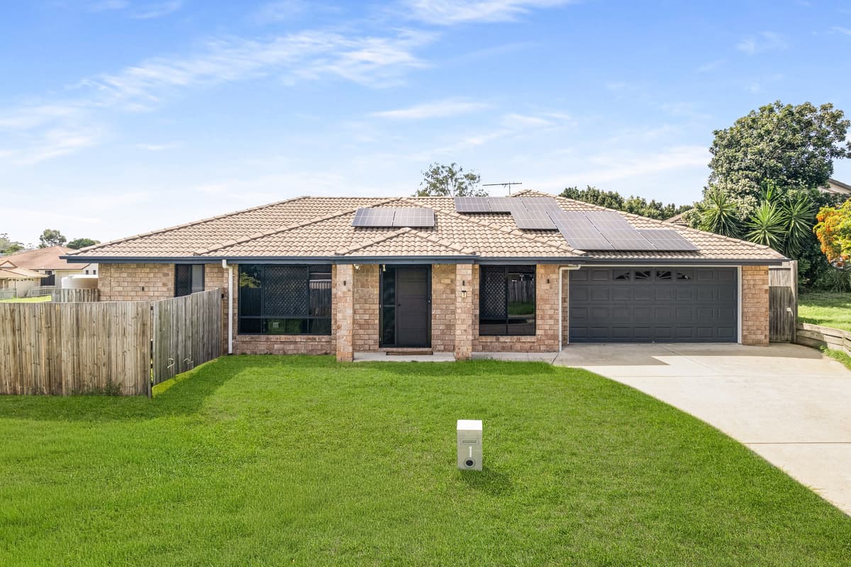 1 Coombe Close, Redbank Plains