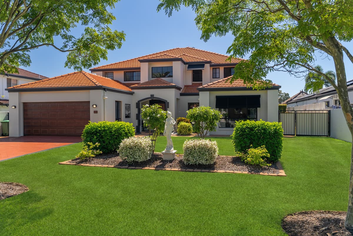 19 Parkwater Point, Helensvale