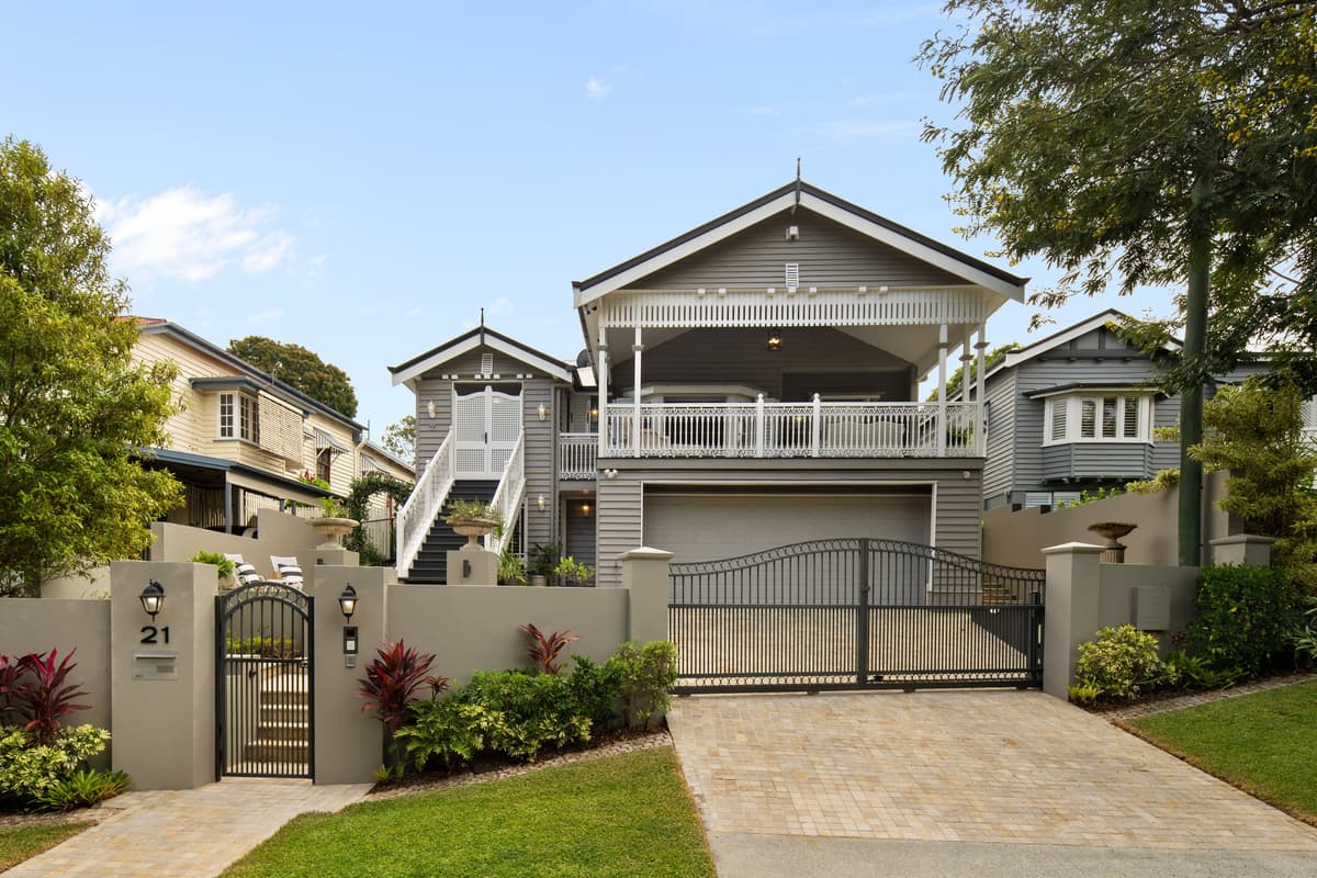 21 Warmington Road, Ashgrove