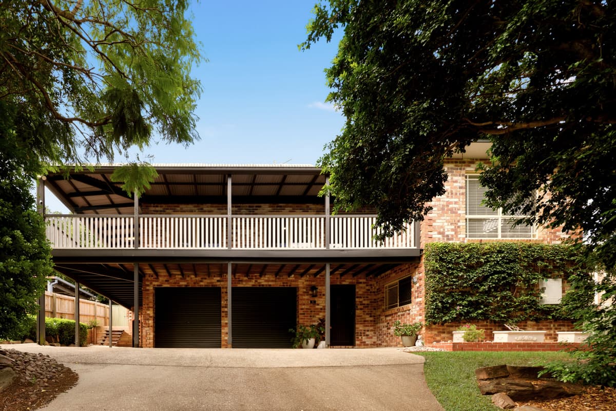 16 Granada Drive, Eatons Hill