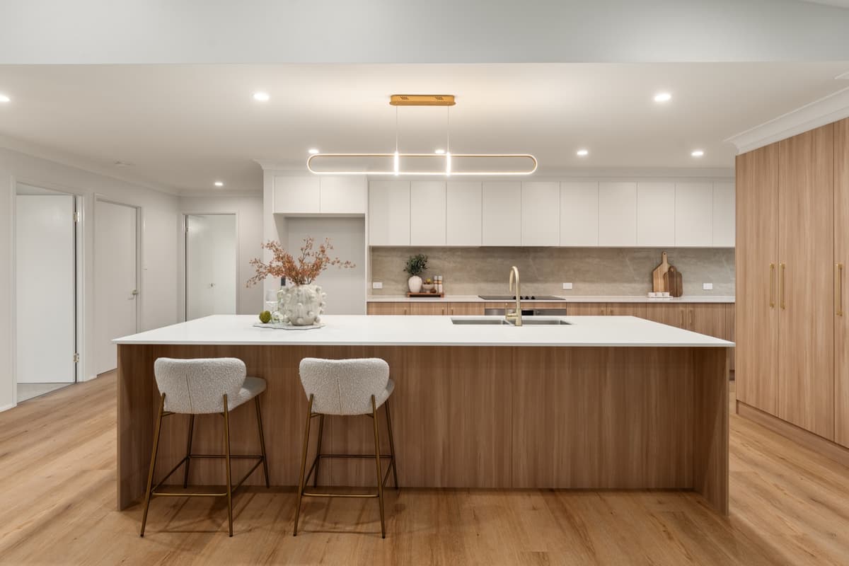 10 Cazna Court, Redland Bay