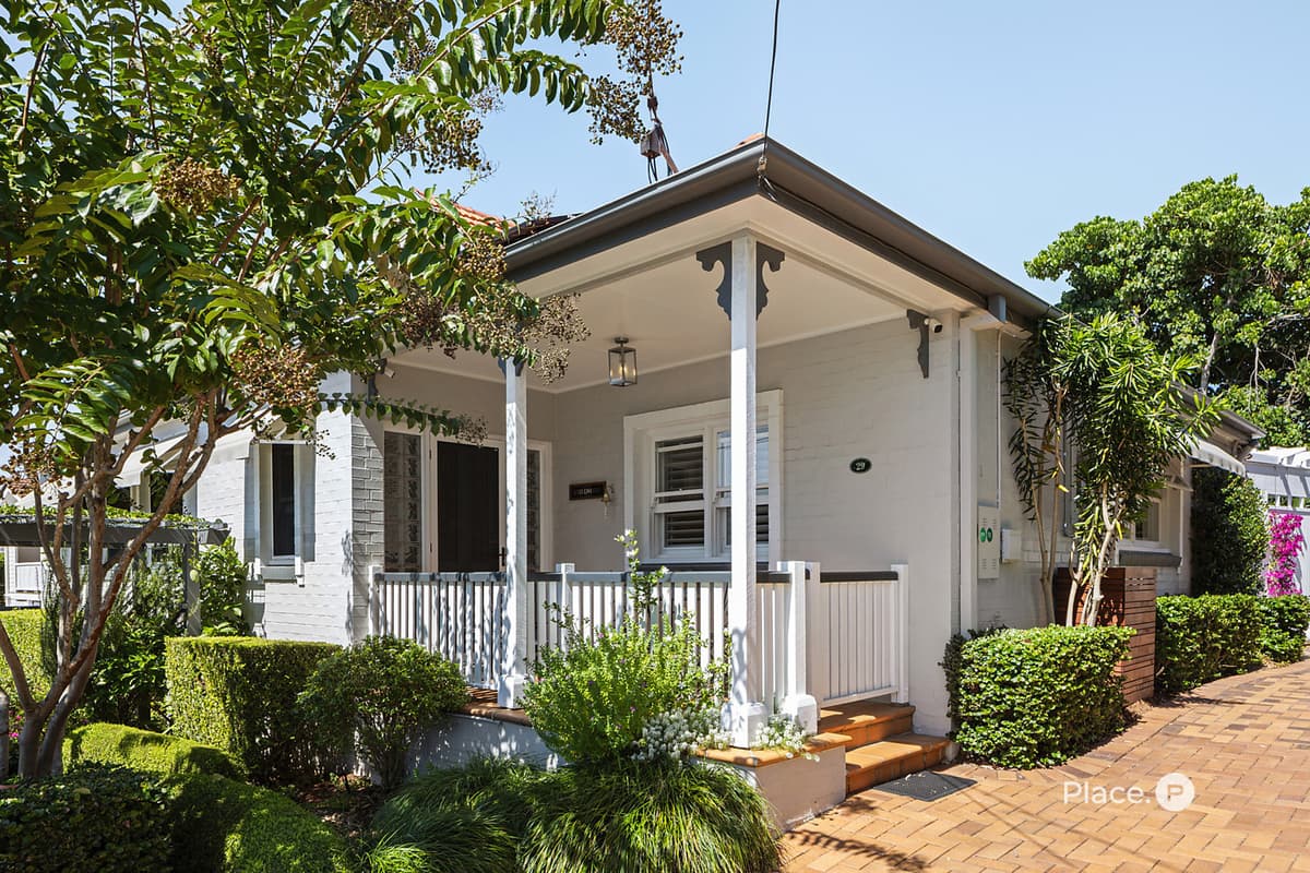 29 Sefton Avenue, Clayfield