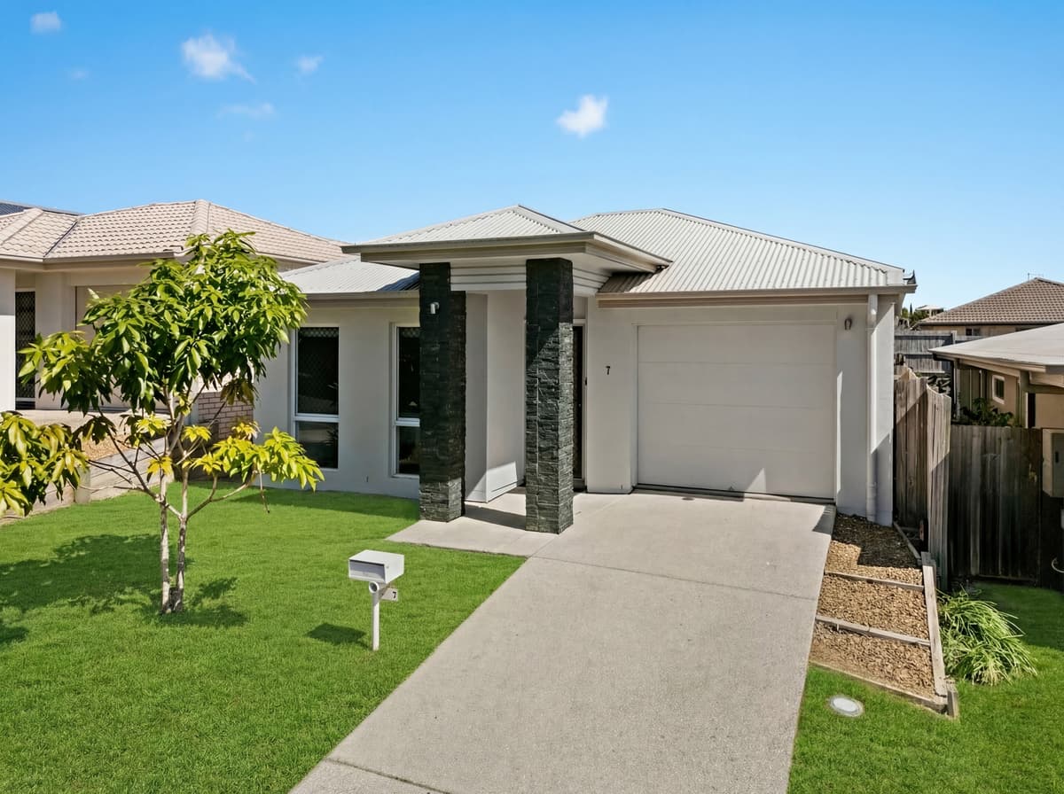 7 Mount Cooroora Street, Park Ridge