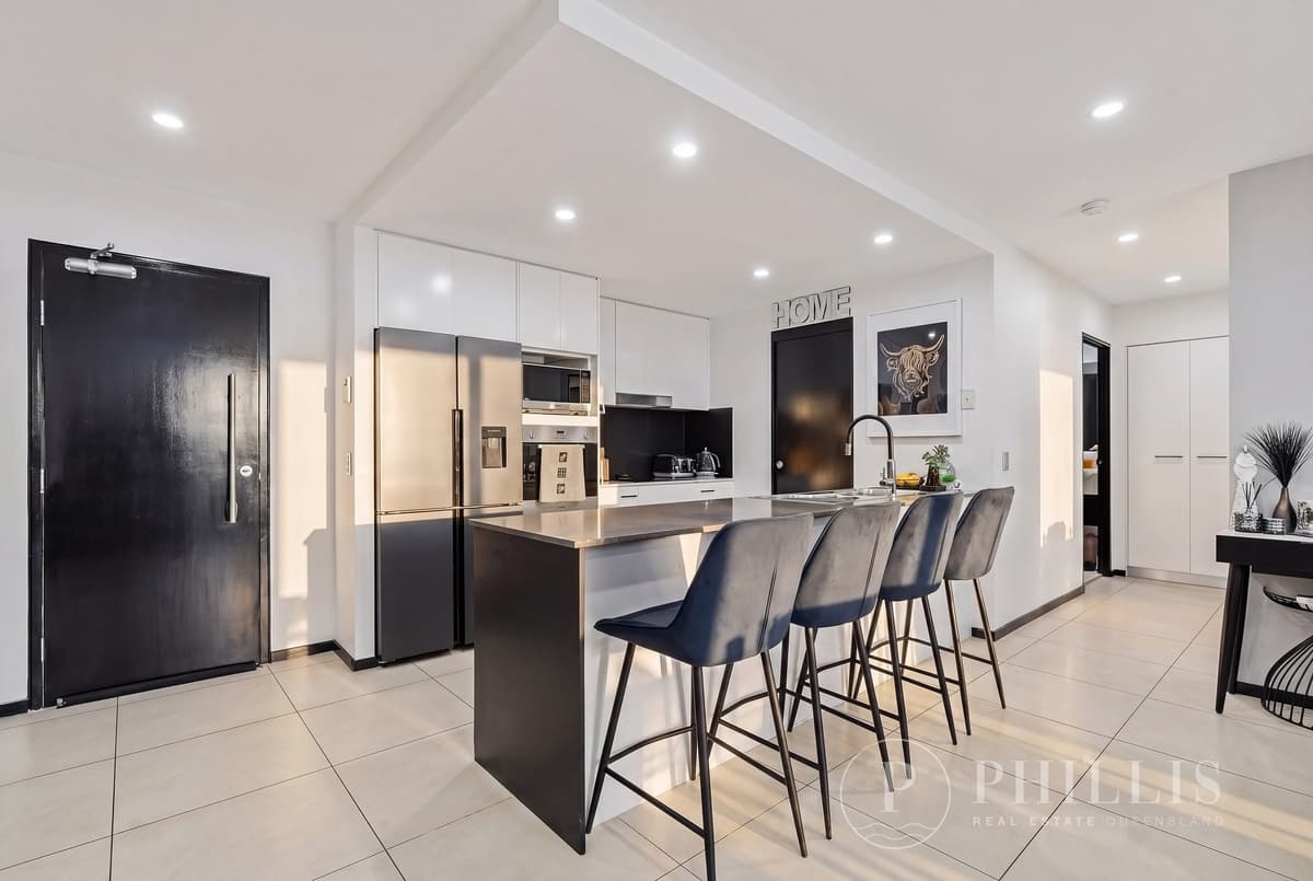 1115/2 Activa Way, Hope Island