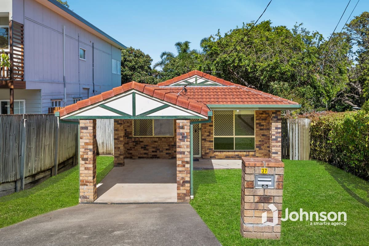37 Barrinia Street, Manly