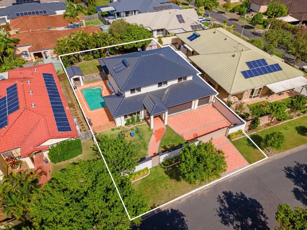 21 Olympus Drive, Robina