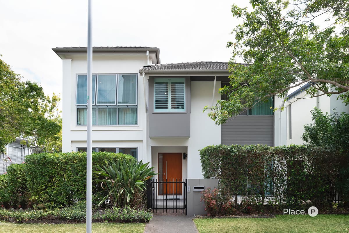 13 Refinery Parade, New Farm