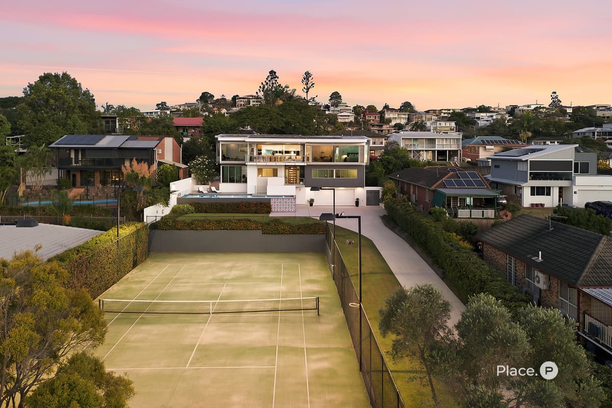 50 Palm Avenue, Holland Park West