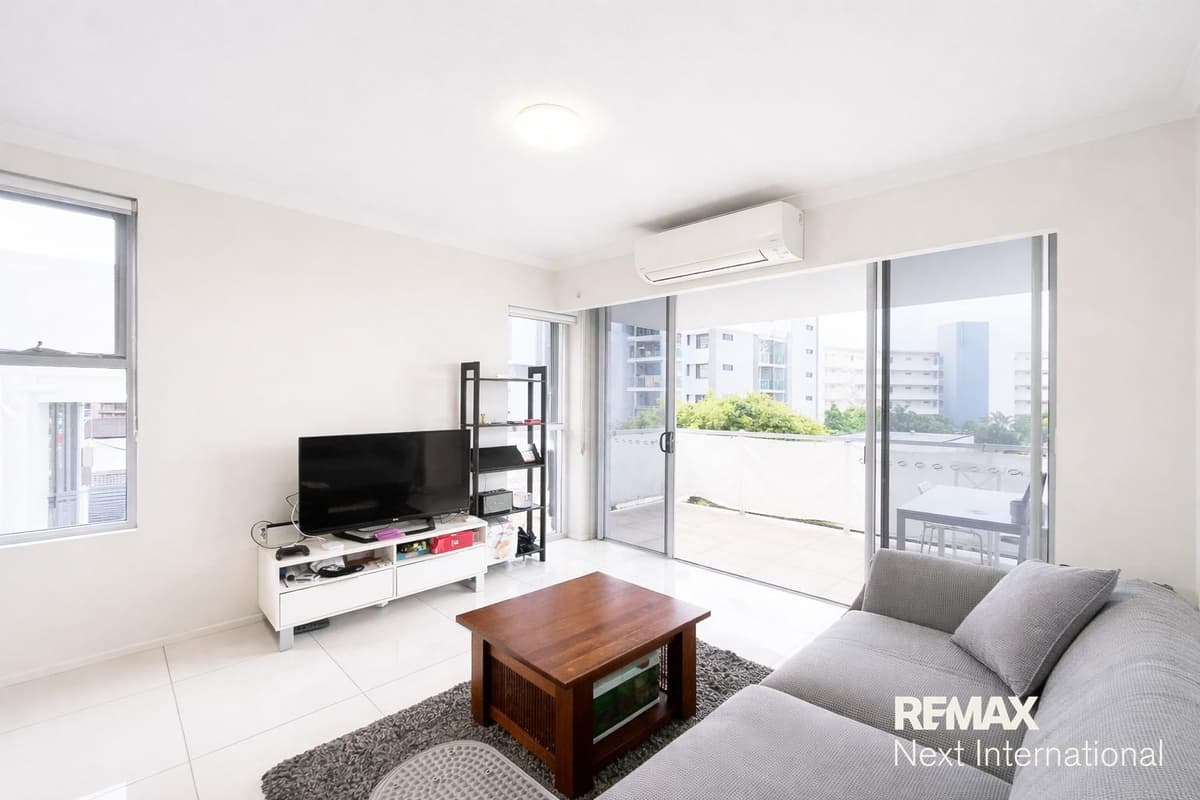 305/8 Norman Street, Southport