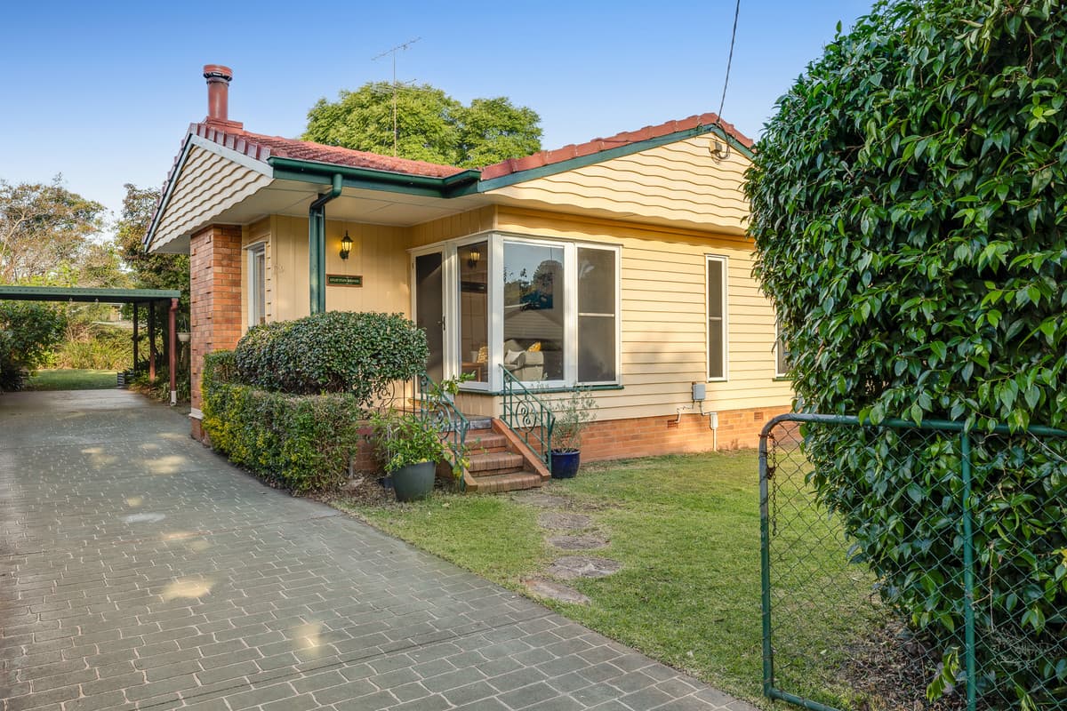 16 Horton Street, East Toowoomba