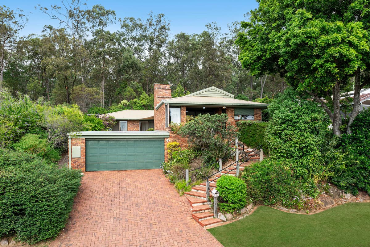 16 Gyranda Street, Carina Heights