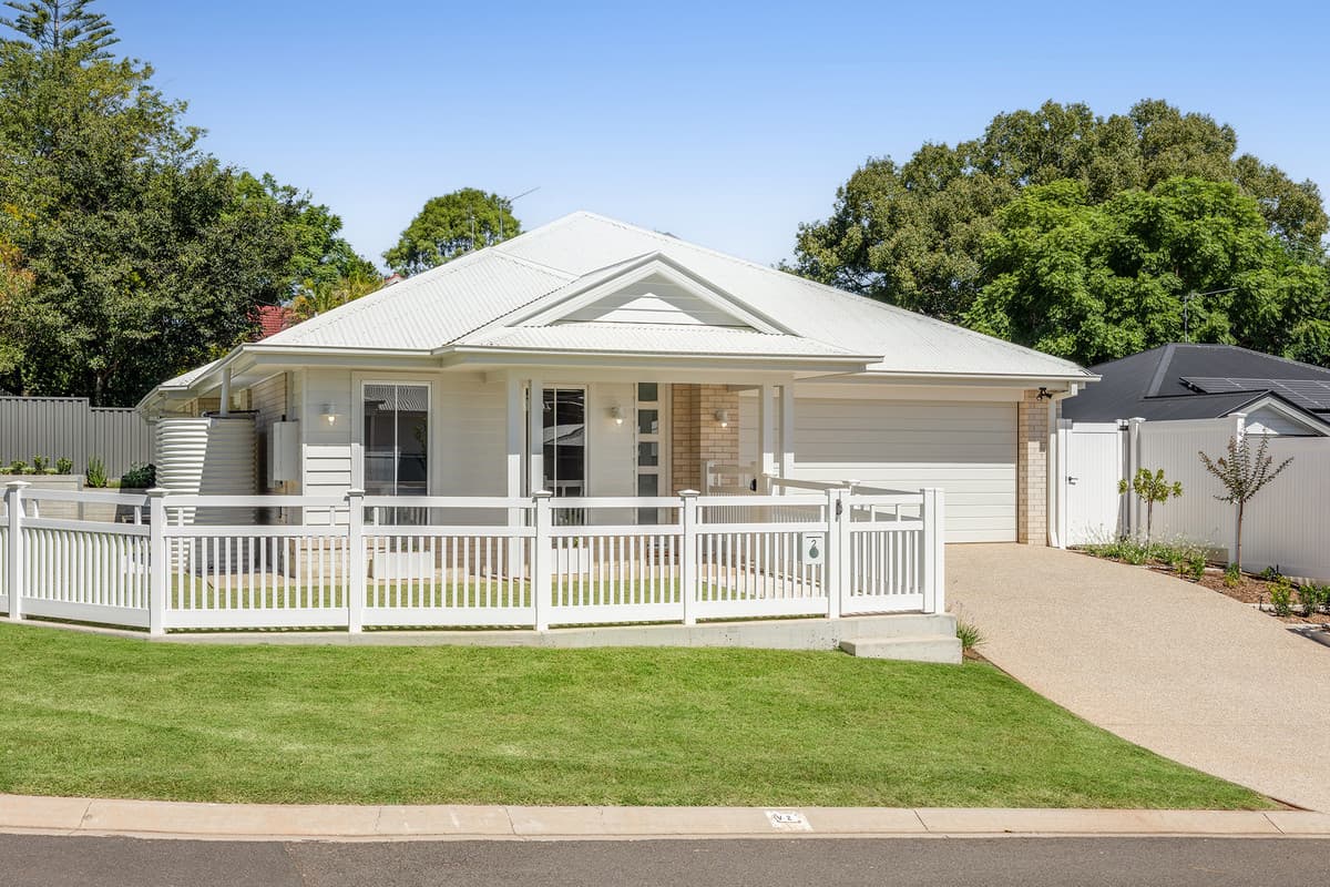 2 Ashgrove Terrace, Harlaxton