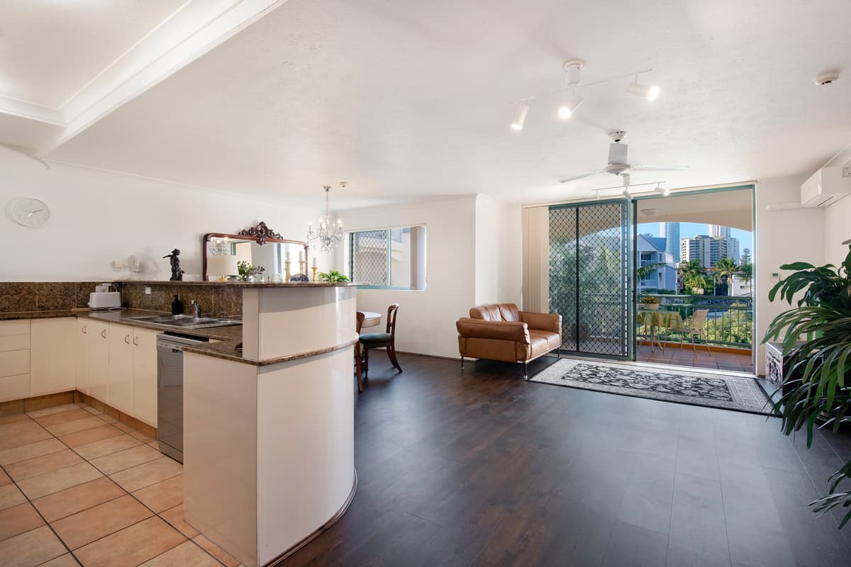 21/12 Monte Carlo Avenue, Surfers Paradise