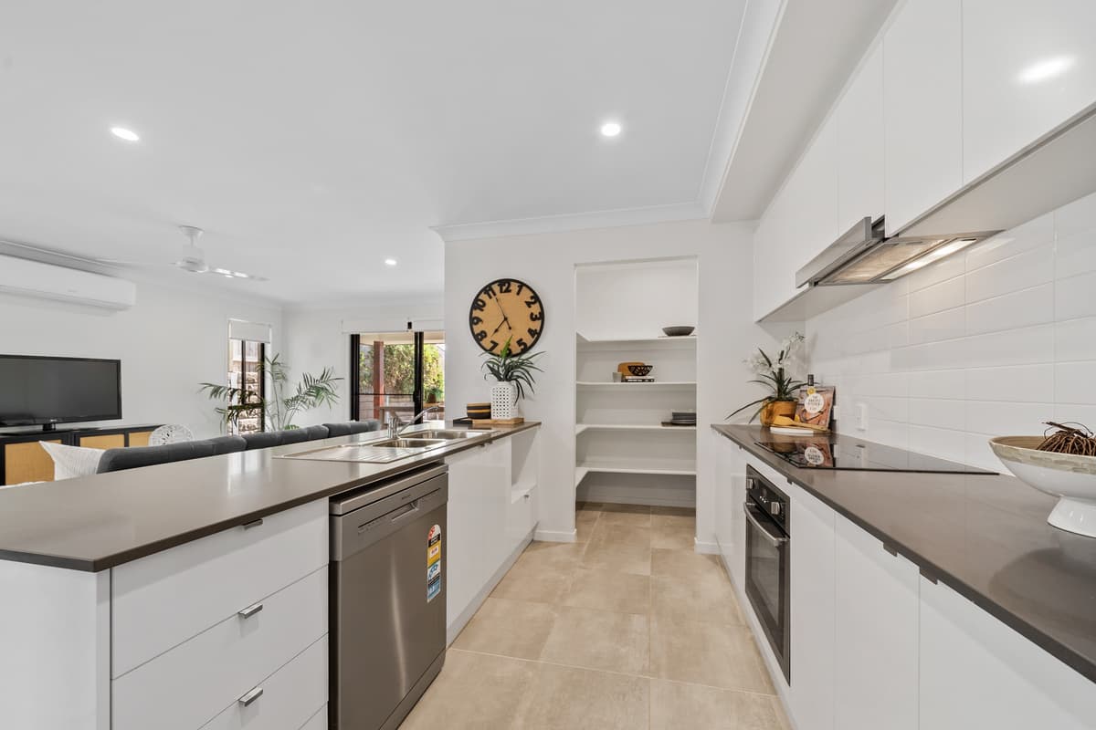 33 Tejo Street, Holmview