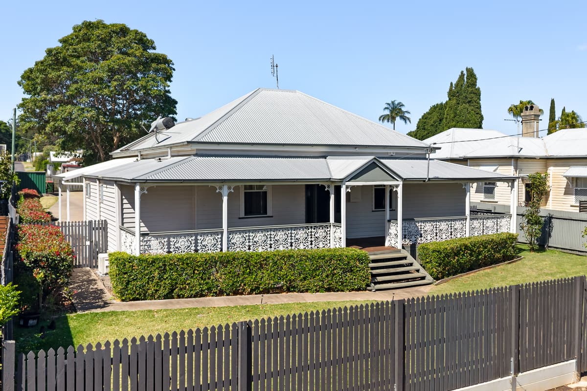 122 Hume Street, East Toowoomba