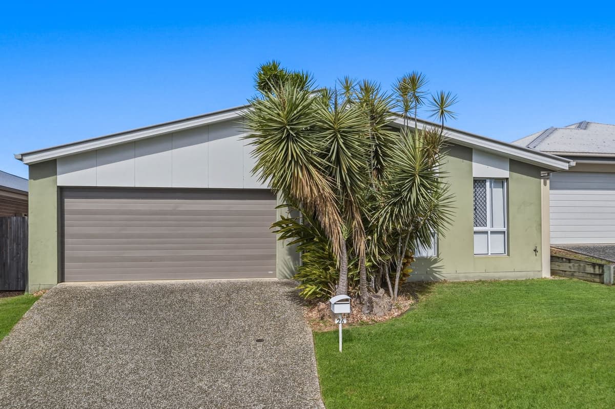 26 Tanzanite Avenue, Logan Reserve