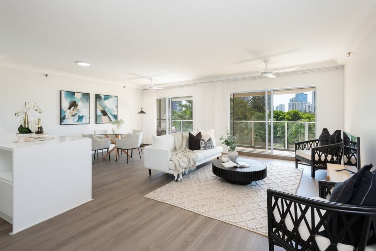16/2 Admiralty Drive, Surfers Paradise