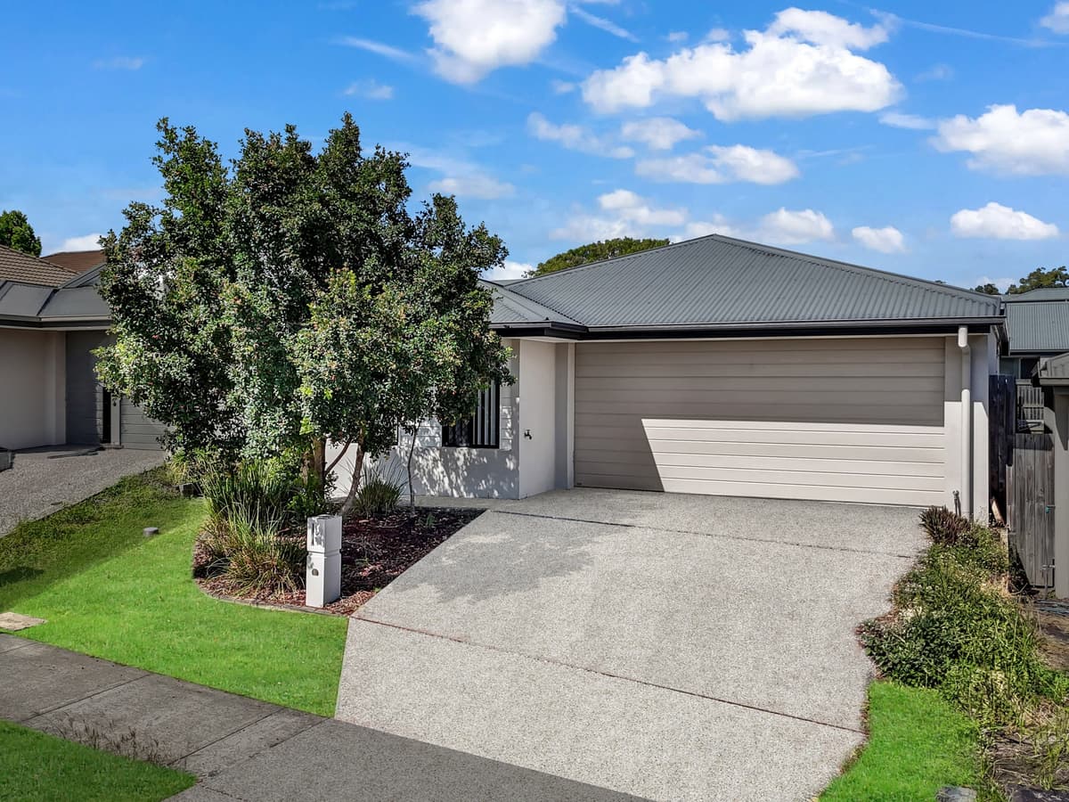 60 Pepper Tree Drive, Holmview