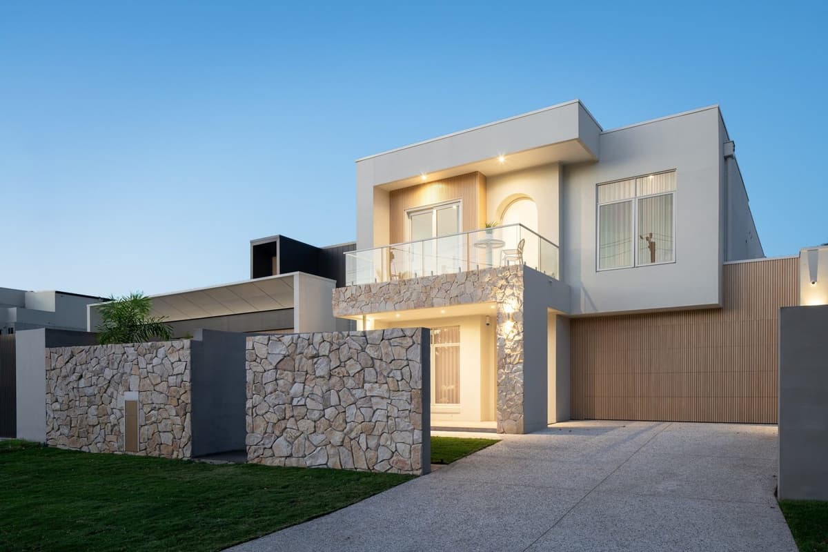 19A Vespa Crescent, Surfers Paradise