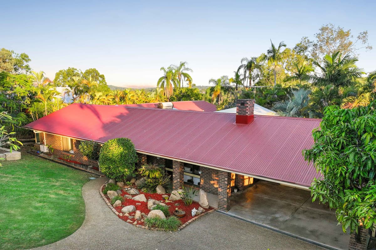 8 Photinia Place, Bellbowrie