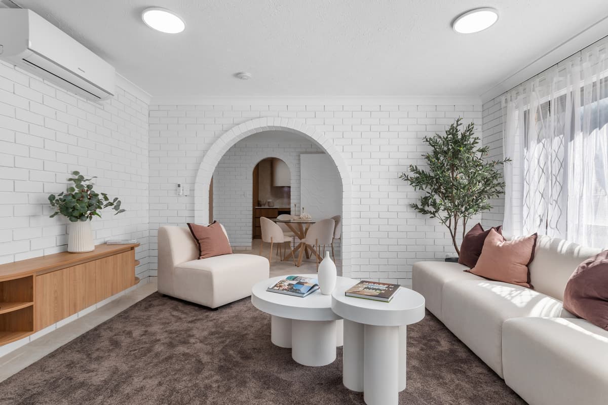 2/35 Chelsea Avenue, Broadbeach