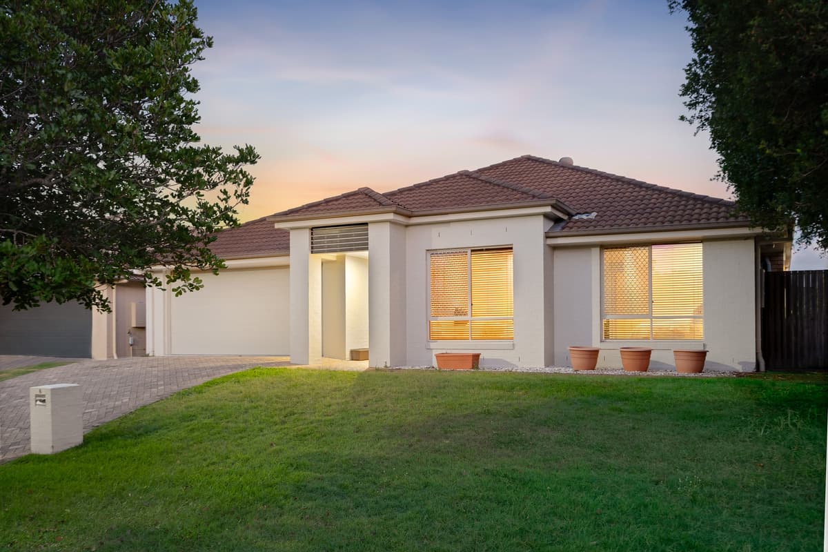 6 Pickering Place, Upper Kedron