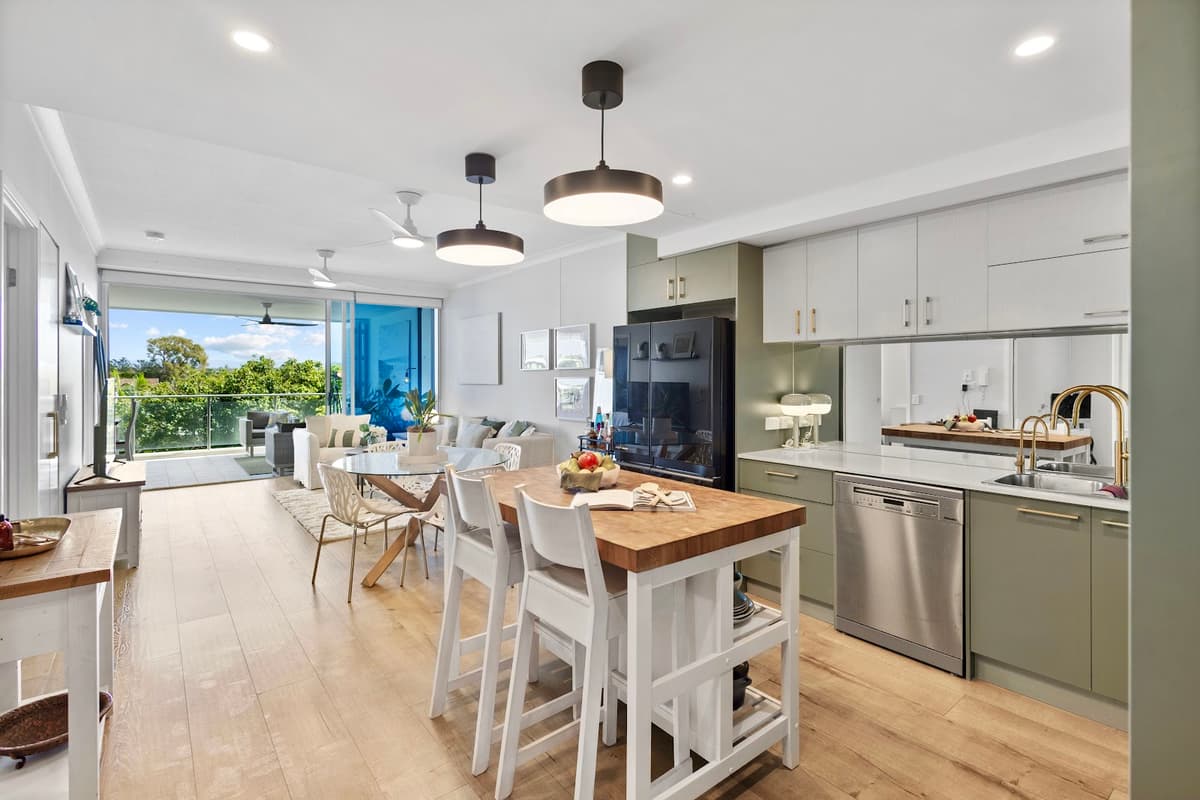 408/430 Marine Parade, Biggera Waters