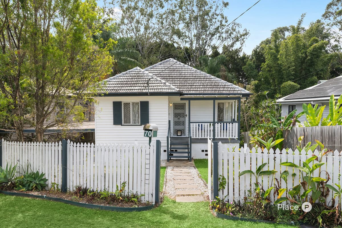 70 Sunshine Avenue, Tarragindi