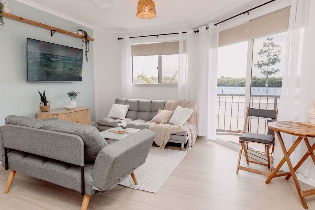 2/271 Bradman Avenue, Maroochydore