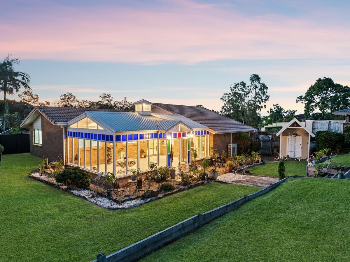 4 Kiena Place, Helensvale