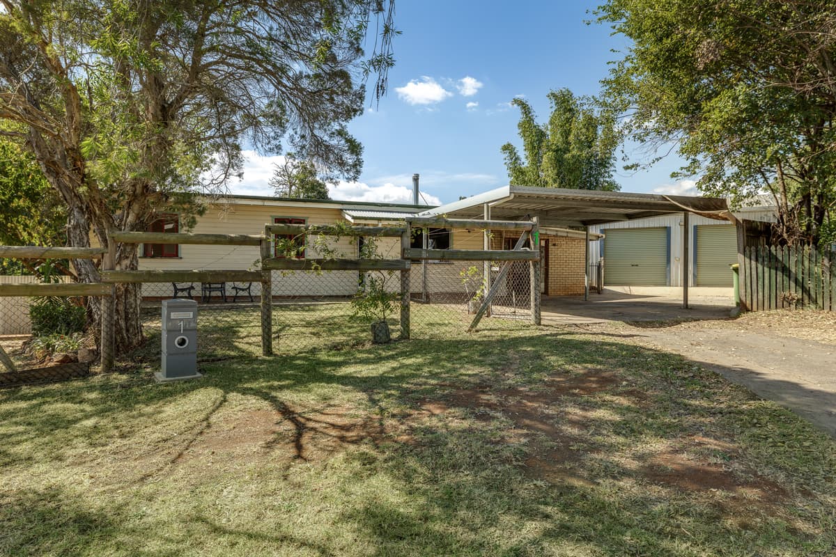 1 Robsart Street, North Toowoomba