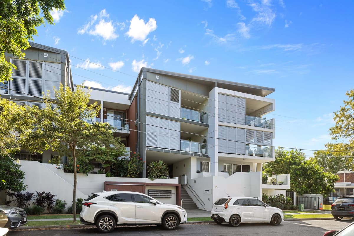 9/15 Barramul Street, Bulimba
