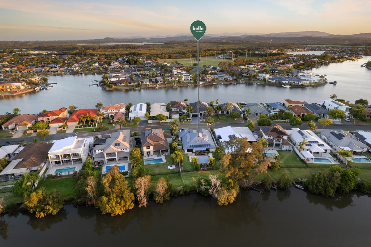 37 The Peninsula, Helensvale