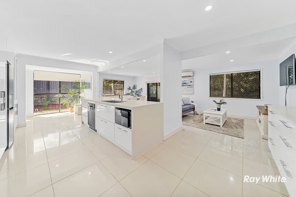 21 Jeanette Avenue, Springwood