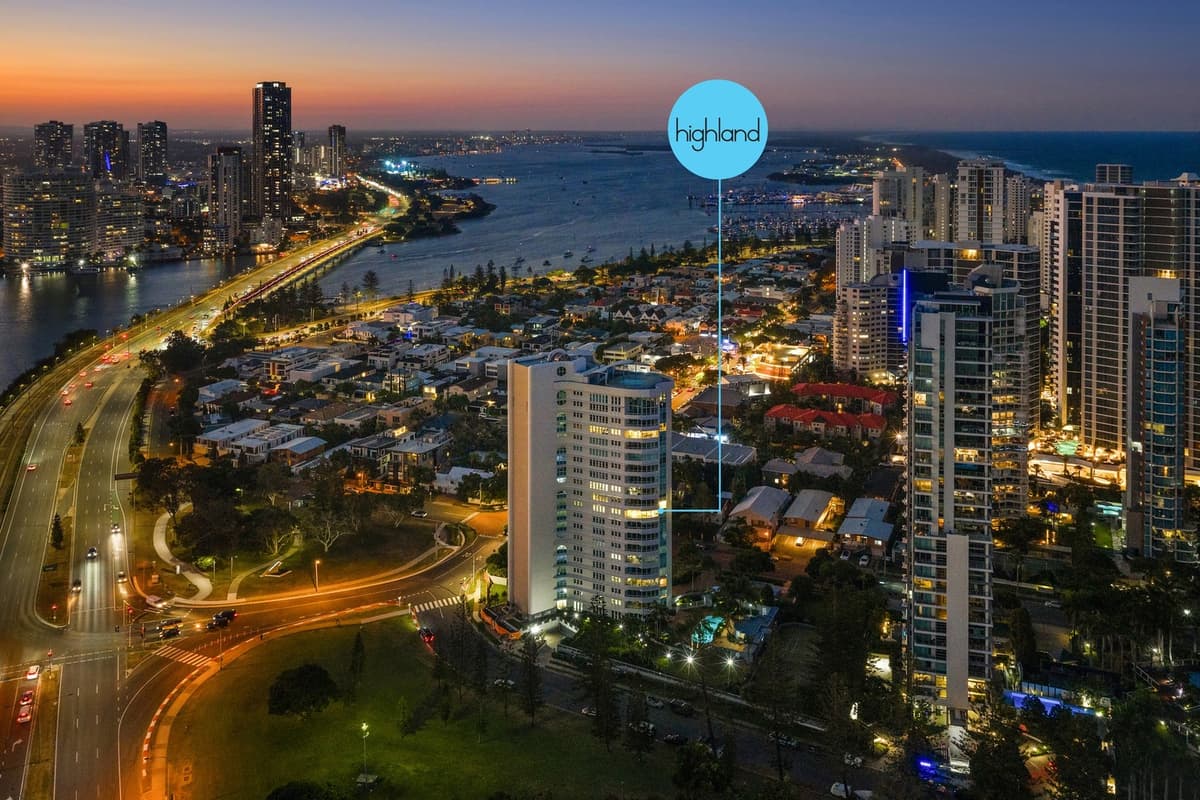 38/3 Tedder Avenue, Main Beach