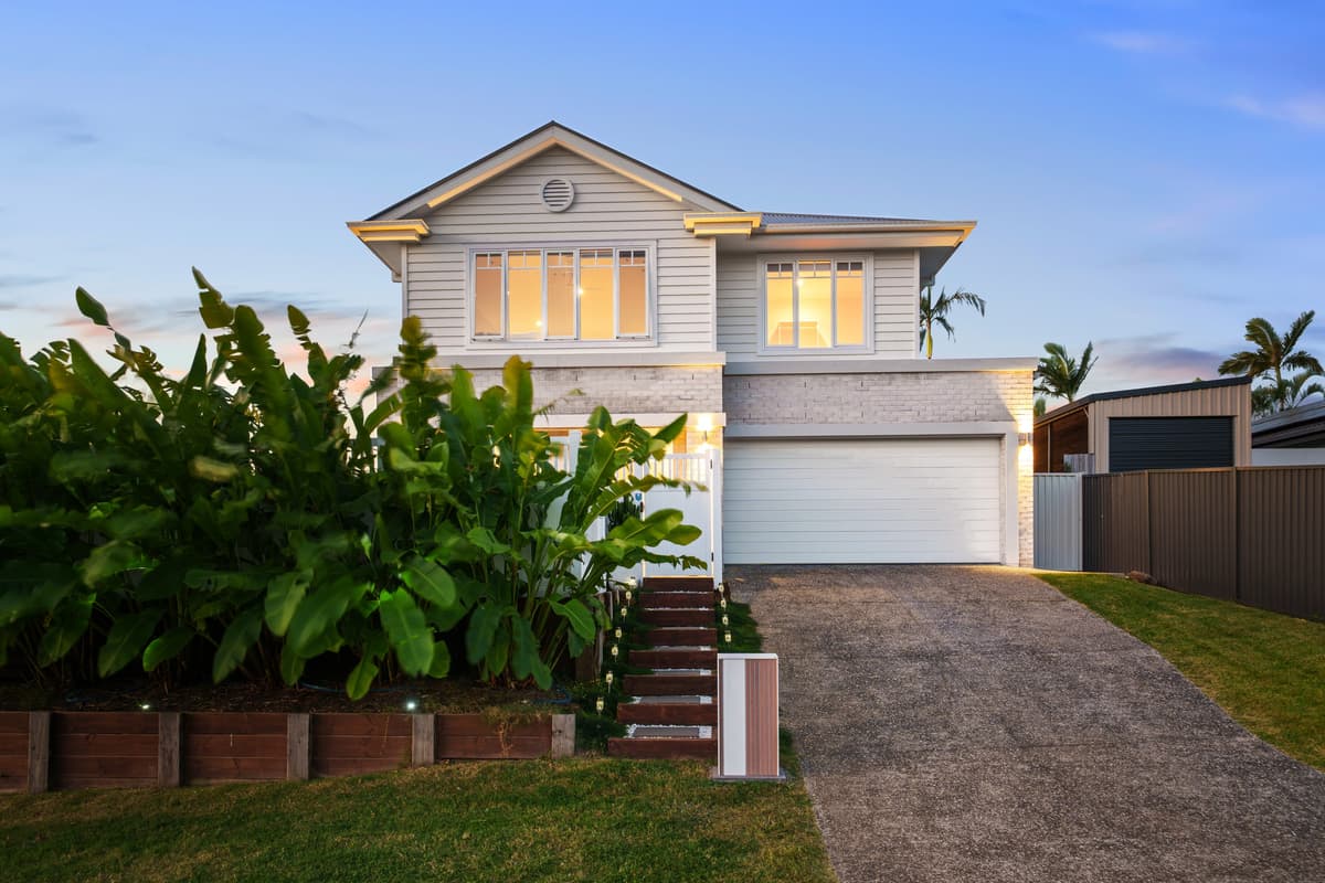 1 Leafy Close, Burleigh Waters